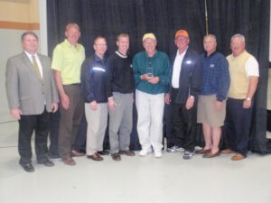 MYA Team Accepting the 2009 Hy-Vee Broker of the Year Award